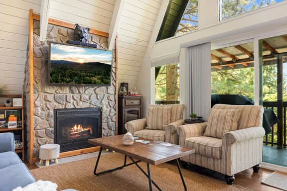 Casa Huntsted A-Frame Cabin near Snow Valley - Image 2
