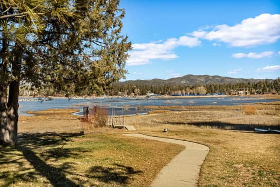 Cozy 3BR Knotty Pine, Near Lake & Trails w Deck - Image 5