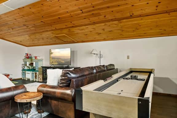 Double Black Diamond | A/C, Fireplace & Hot Tub - Image 4