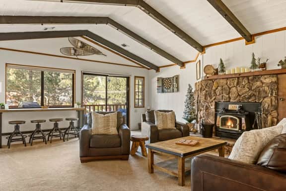 Double Black Diamond | A/C, Fireplace & Hot Tub - Image 2