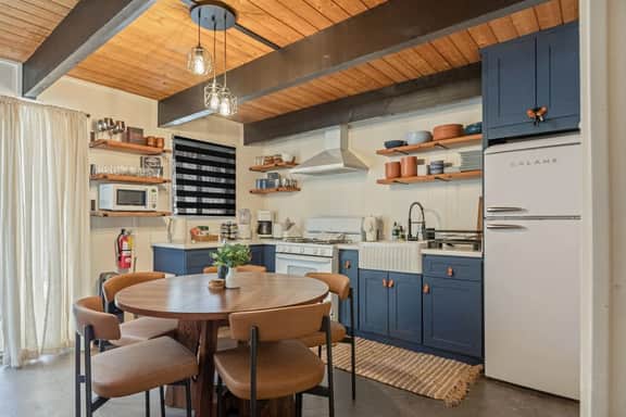 Gambrel Boho Cabin Vibes, Hot Tub & Firepit - Image 4