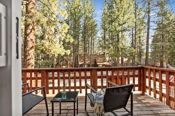 Lynx Lodge, Walk to Zoo, Hot Tub & Game Room - Image 5