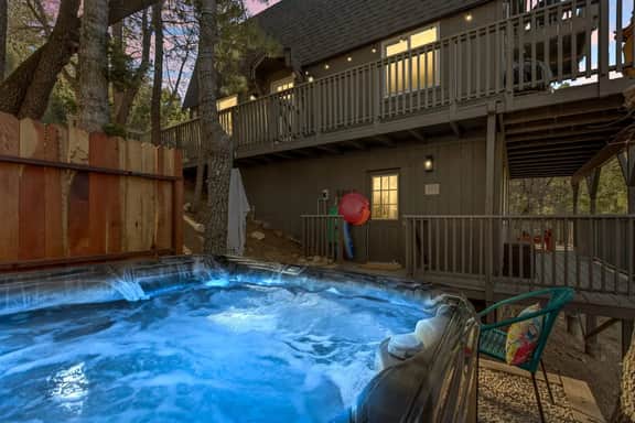 Mountainside Modern at Bear MTN w/ Hot Tub, Arcade - Image 5