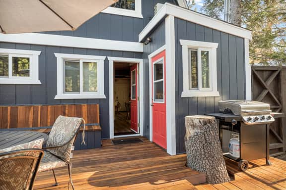 National Forest View Chalet: Hot Tub, A/C & BBQ - Image 5
