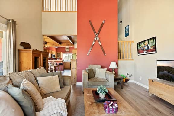 Nest At Moonridge, w/ Hot tub & Golf Course Views - Image 2
