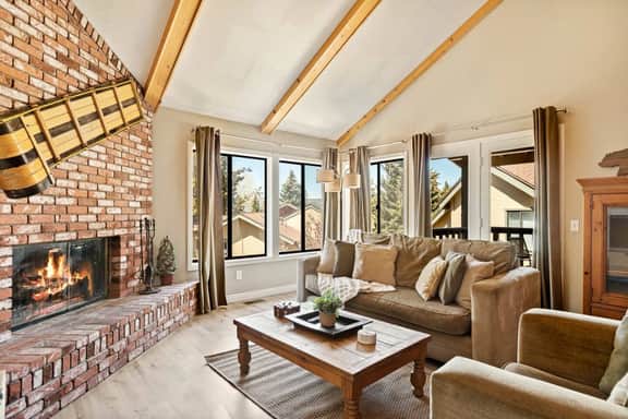 Nest At Moonridge, w/ Hot tub & Golf Course Views - Image 2