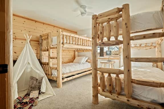 Oak Tree Lodge | Hot Tub, Fire Pit, Game Room - Image 3