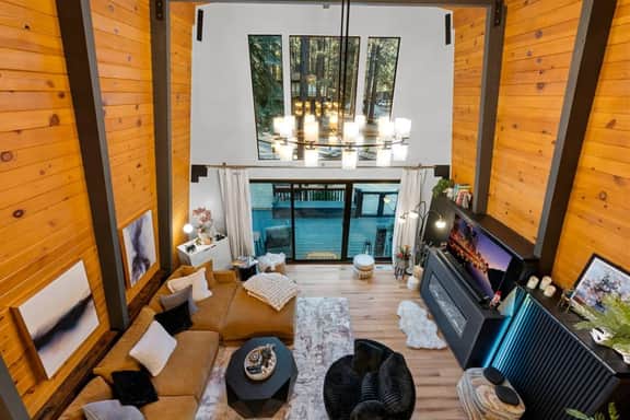 Serenity Cabin, Walk to Slopes, Hot tub, Fire Pit - Image 2