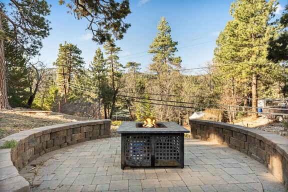 Silver Coyote - Slope views, firepit, golf course - Image 3