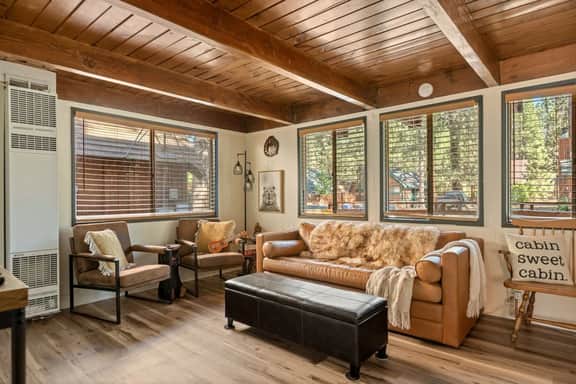 Solheim Lodge | Hot Tub, Fire Pit, EV Charger, Pets - Image 2