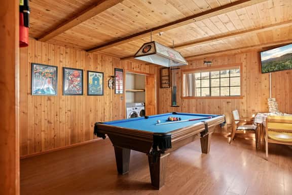 Solstice Shores Chalet, Hot Tub and Lake Views - Image 2