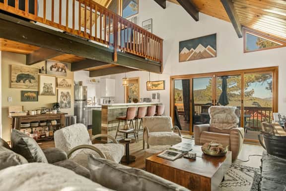 Soul Peak Mountain Cabin w/ Deck & Hot Tub - Image 2