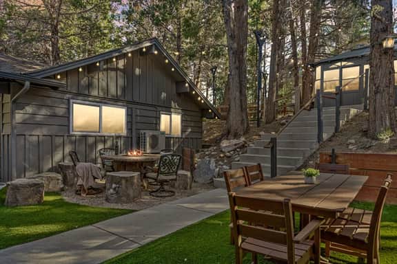 Timber & Tide Retreat in Fox Farm w Hot Tub & Games - Image 5