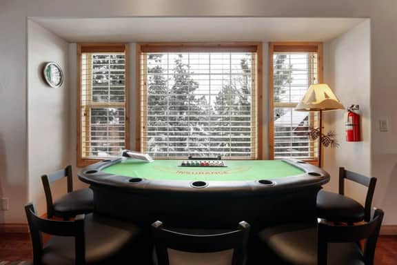 Treetop Oasis, Lux 5BR w Spa, Lake Views, EV & AC - Image 3