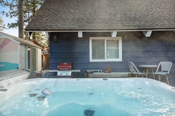 Willow Cabin | Hot Tub, Mins 2 Snow Summit - Image 5