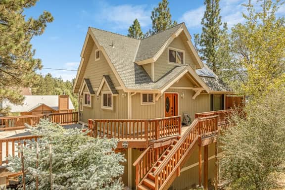 The Cozy Getaway| Hot Tub, Mtn View, Firepit, Deck - Image 5