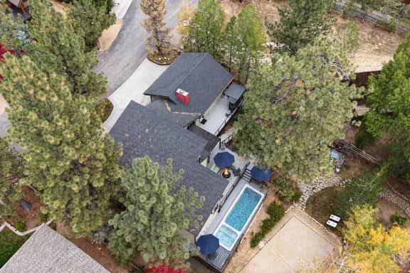 Luxury Lakeview Home | Swim Spa, Sauna, Fire Pit - Image 5