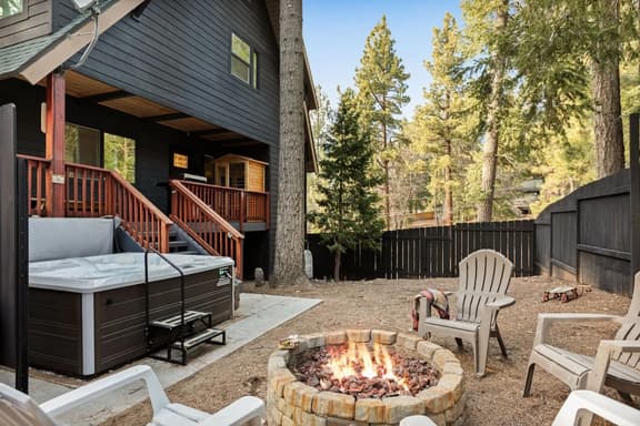 A-Frame Point | Game Room, Movie Theater & Sauna - Image 1