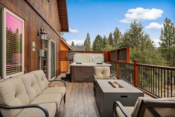 Bear Creek Lodge, Hot Tub near Snow Summit - Image 1