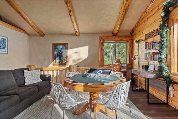 Bearadise Log Cabin - Image 1