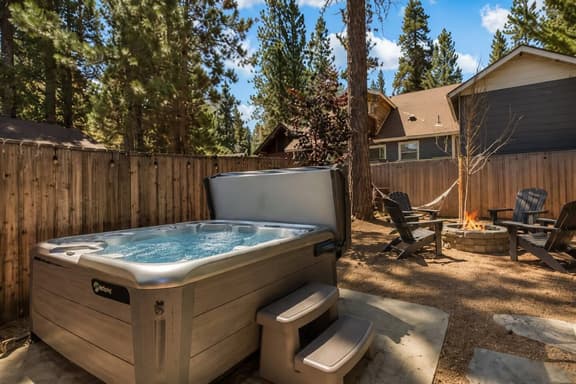 Brooklyn’s Cabin | Hot Tub, Fire Pit, Near Trails - Image 1