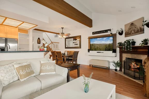 Cozy 3BR Knotty Pine, Near Lake & Trails w Deck - Image 1
