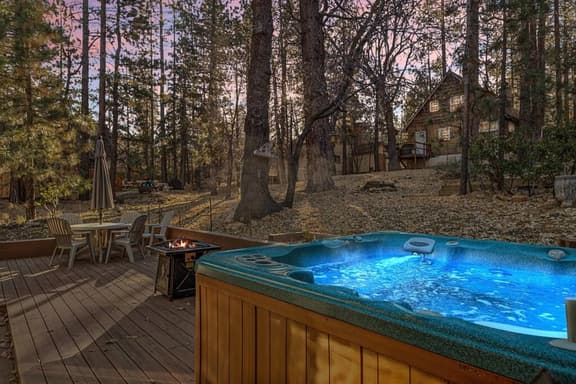 Great Escape | Games, Hot tub & Fire Pit - Image 1