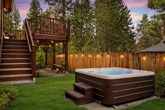 High Altitude Modern Retreat, Game Room & Hot Tub - Image 1