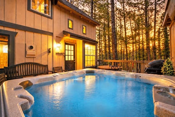 Iris Haus, w/ Hot Tub, Forest Views and Game Room - Image 1