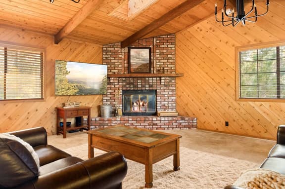 Majestic Mountain Oasis & Hot Tub - Image 1