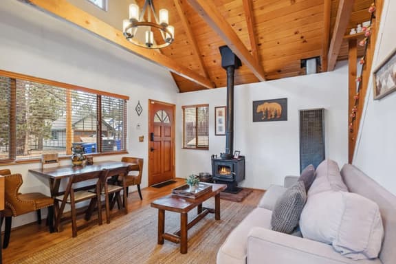 Pet Friendly | Foosball | Fire Pit | BBQ| WiFi - Image 1