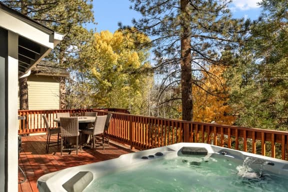 Prime Lakeside Paradise Escape & SPA - Image 1