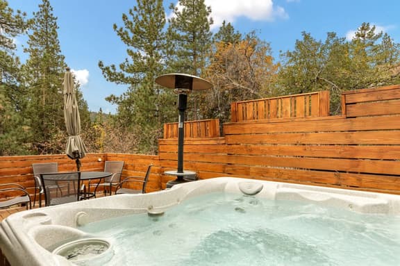 Silver Linings + Hot Tub + Pet Friendly + EV + Moonridge - Image 1