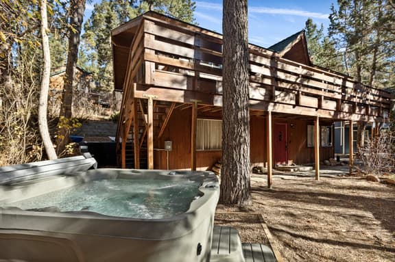 Sun Catcher Lodge +Close to Ski Resorts +Fox Farm - Image 1